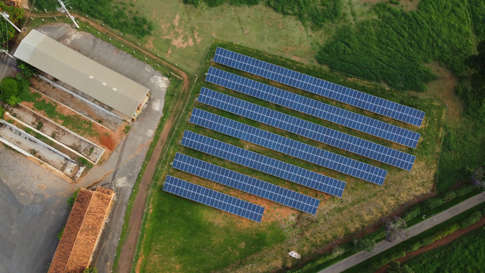 Usina solar de 215 kWp em Funilândia